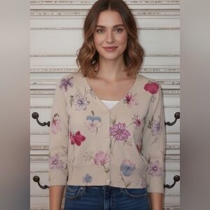 Petite sophisticate 75% silk stretch sweater cardigan size small